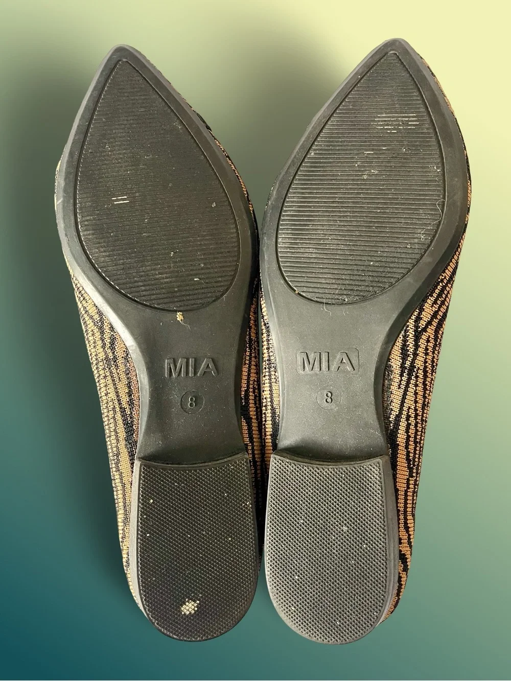 MIA Kerri Tiger Stripe Knit Pointed Toe Slip on Ballet Flats Tan Black Sz8